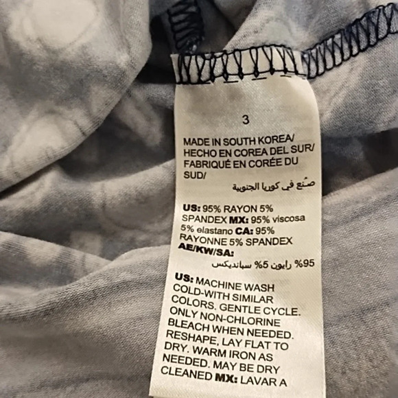 CHICO'S TUNIC, LAGENLOOK, BOHO, PRINT WITH BORDER, 3/4 BELL SLEEVE, V-NECK, - Picture 5 of 9